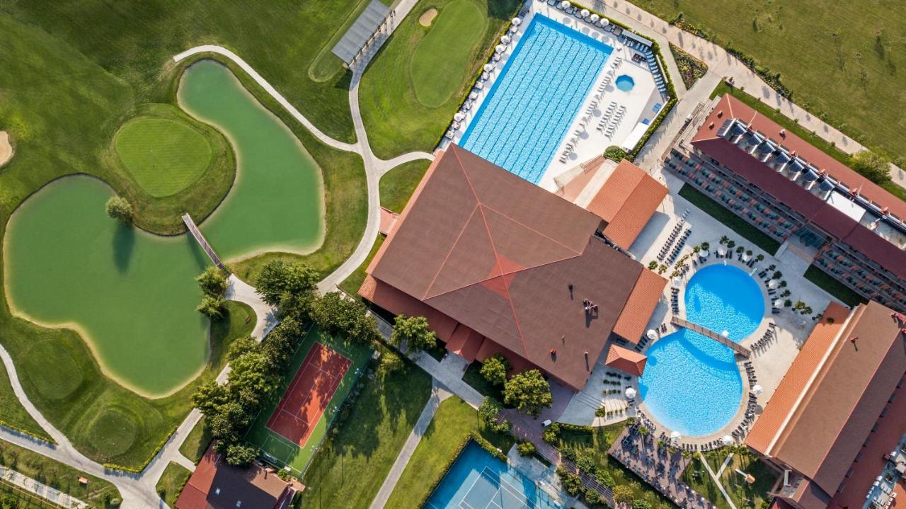 Ambassadori Kachreti Golf Resort Kachretʼi エクステリア 写真