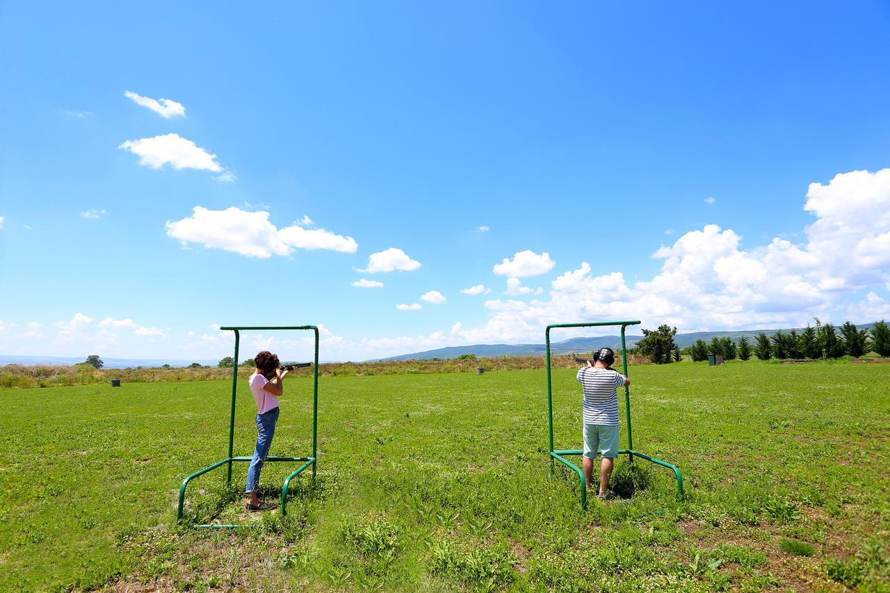 Ambassadori Kachreti Golf Resort Kachretʼi エクステリア 写真