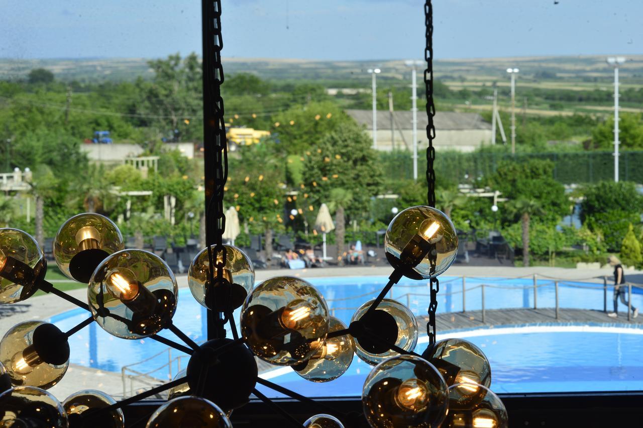 Ambassadori Kachreti Golf Resort Kachretʼi エクステリア 写真