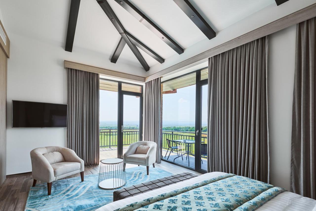 Ambassadori Kachreti Golf Resort Kachretʼi エクステリア 写真